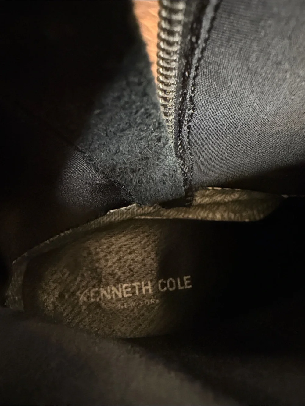 Kenneth Cole Gore Tex Leather Ankle Boots Black Block Heel Waterproof 9.5